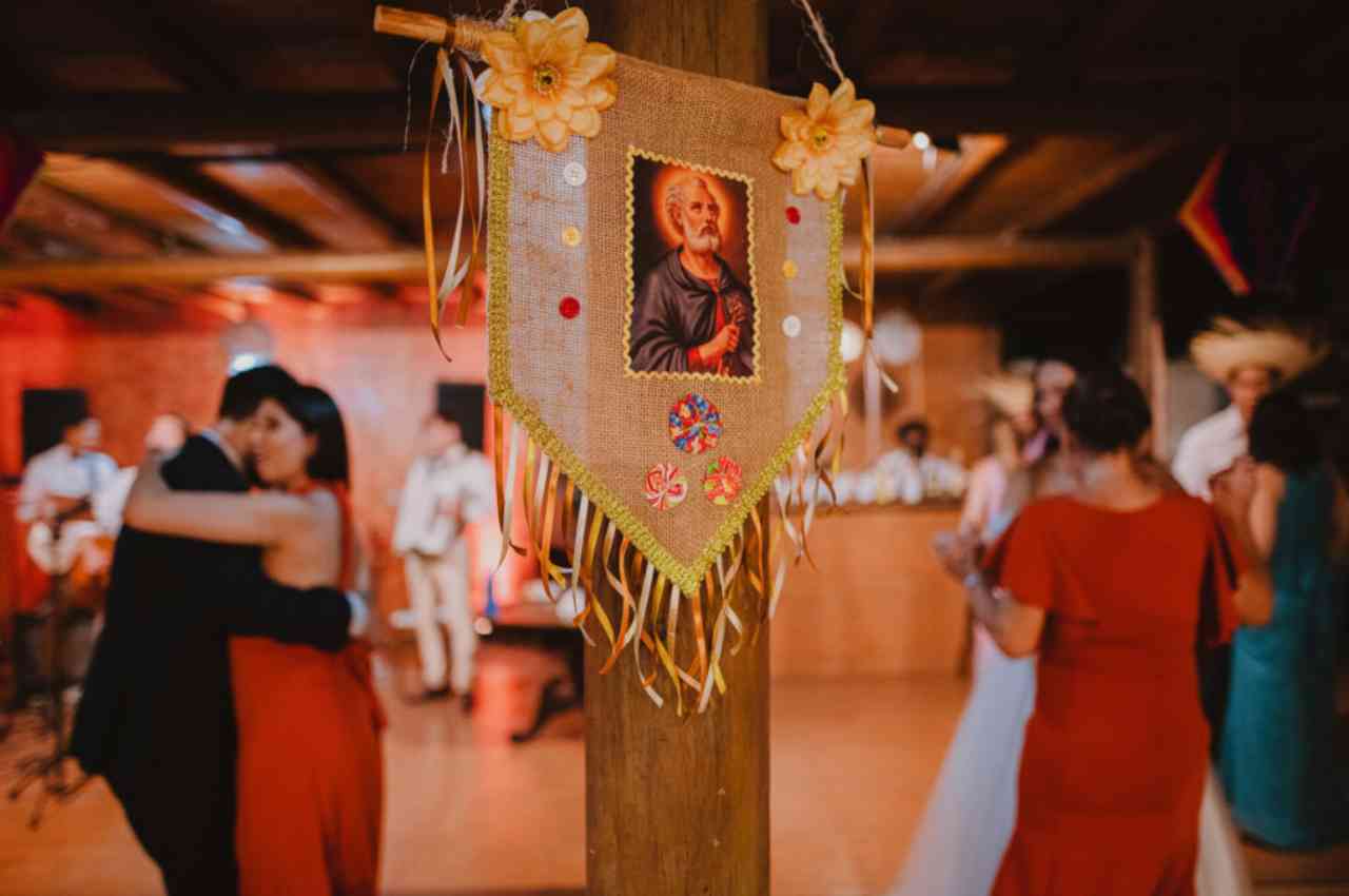 Santo Antônio é considerado o 'santo casamenteiro' | @ Foto: Projeto Noivinha